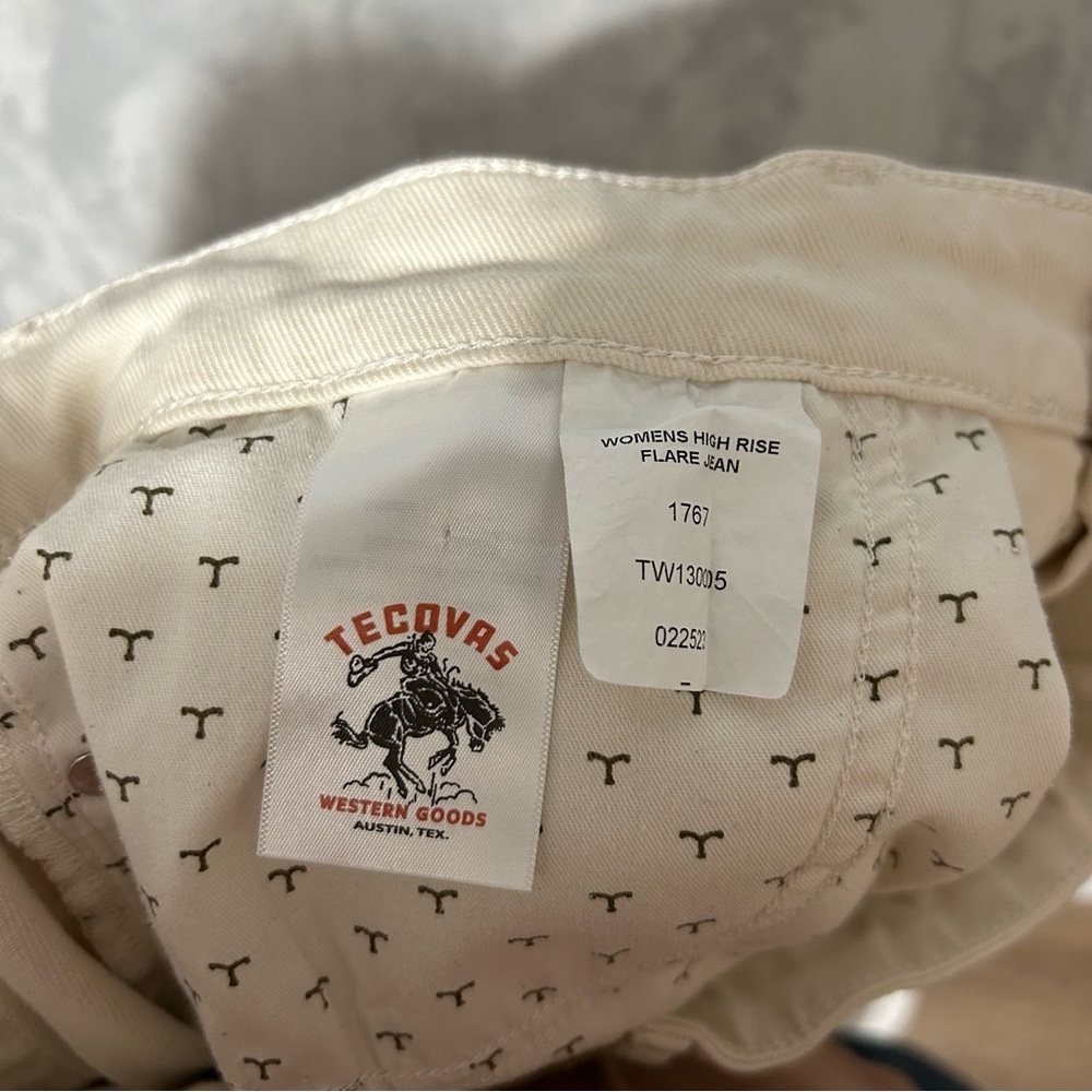 Tecovas Cream Boot Cut Jeans with Mid-Rise Waist - Picture 7 of 12